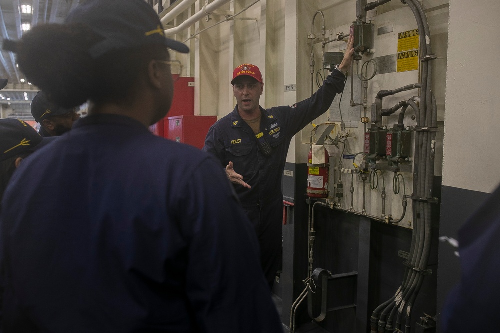 Tripoli Sailors Preform Damage Control Training