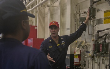 Tripoli Sailors Preform Damage Control Training