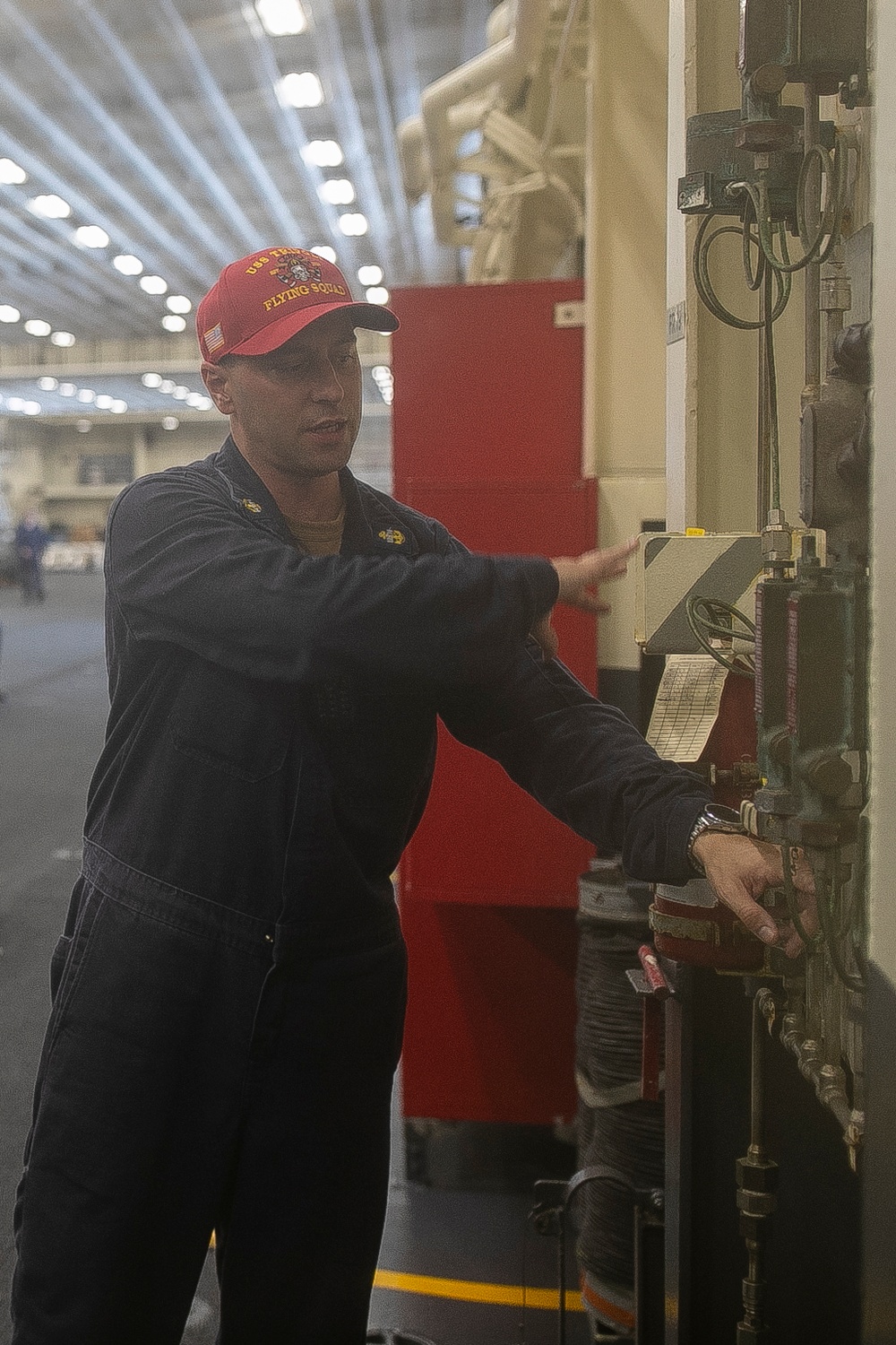 Tripoli Sailors Preform Damage Control Training