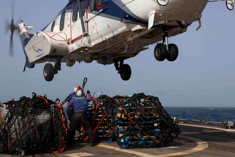 USS FORREST SHERMAN (DDG 98) CONDUCTS VERTREP