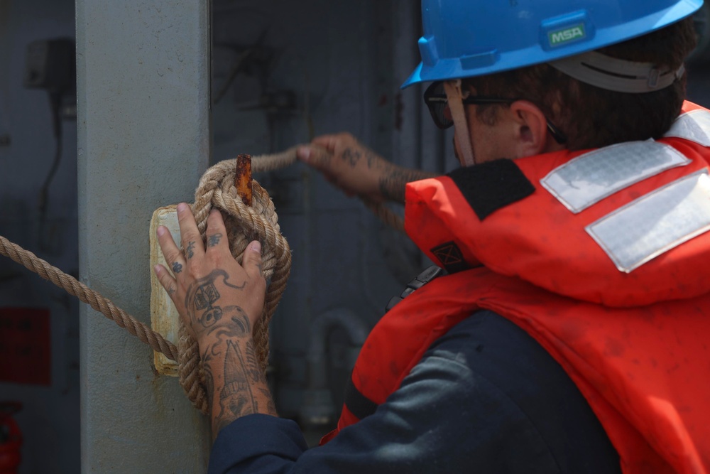 USS FORREST SHERMAN (DDG 98) DAILY OPERATIONS