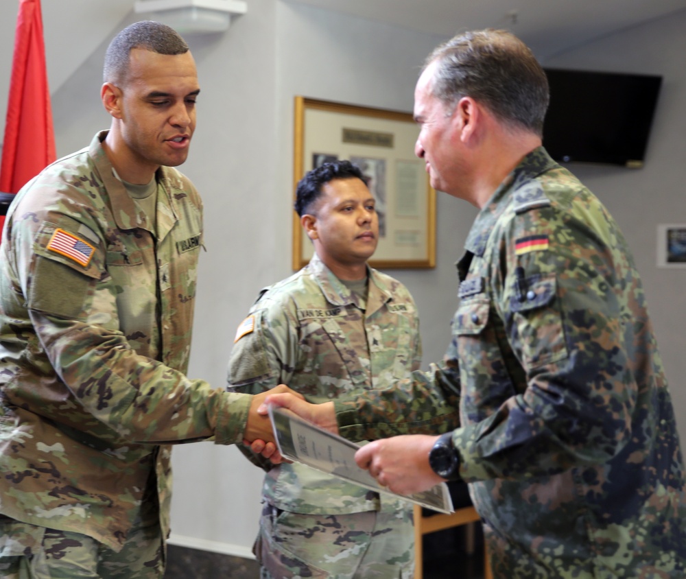 2d TSB Soldiers receive German Schützenschnur