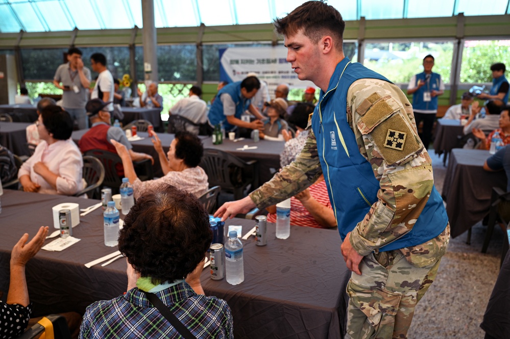 Service with Grace: Offering Soup and Support