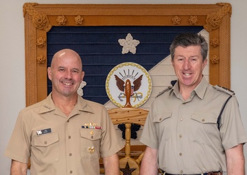 ACNO Adm. Jim Kilby Meets UK Royal Navy 1SL Gen. Sir Gwyn Jenkins