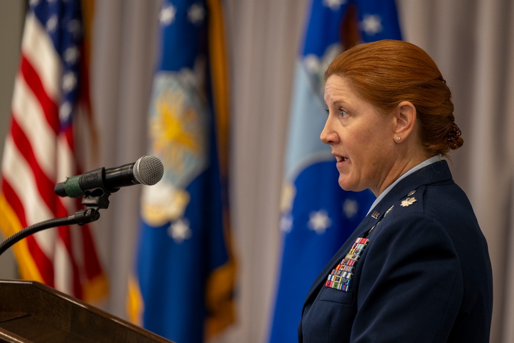 Dual intelligence squadron leaders assume command