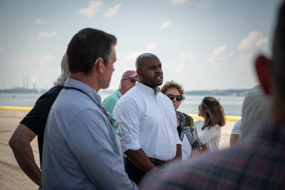 Office of Management and Budget visits Port of Baltimore, USACE projects