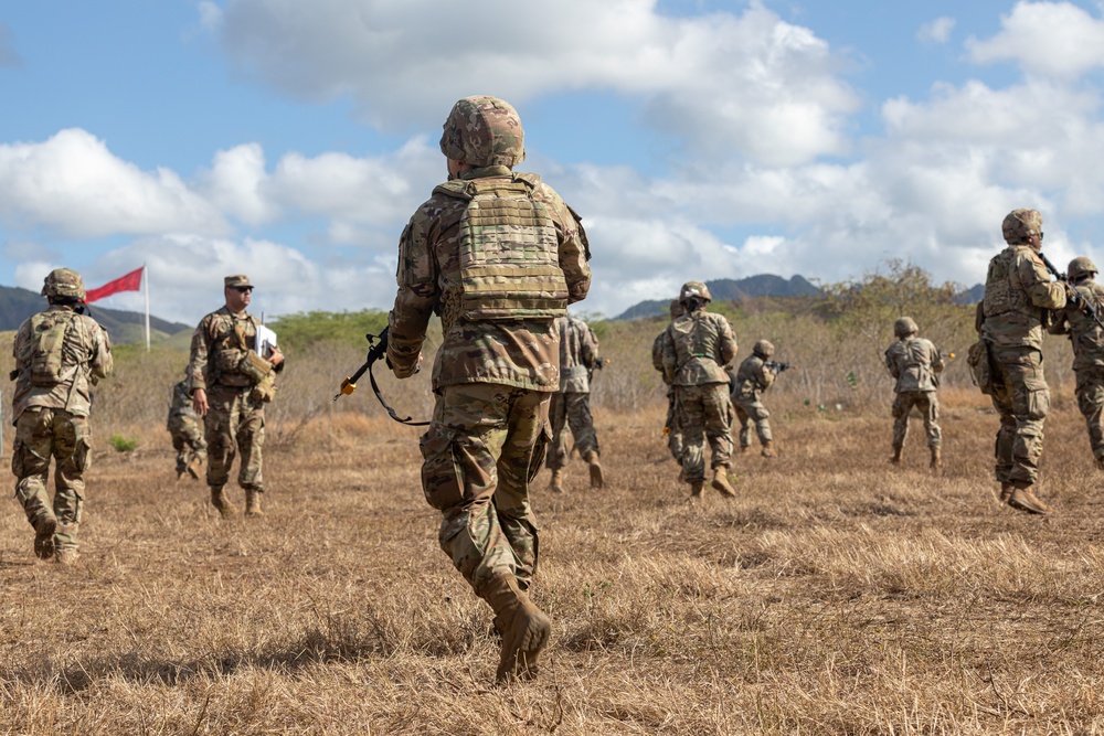 Soldiers practice squad movements