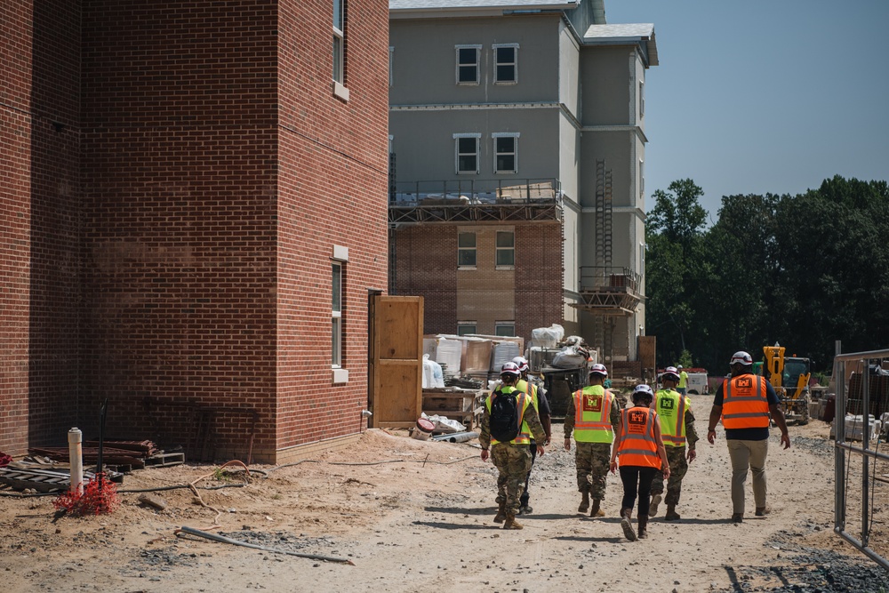 USACE North Atlantic Division Commander visits Baltimore District project sites