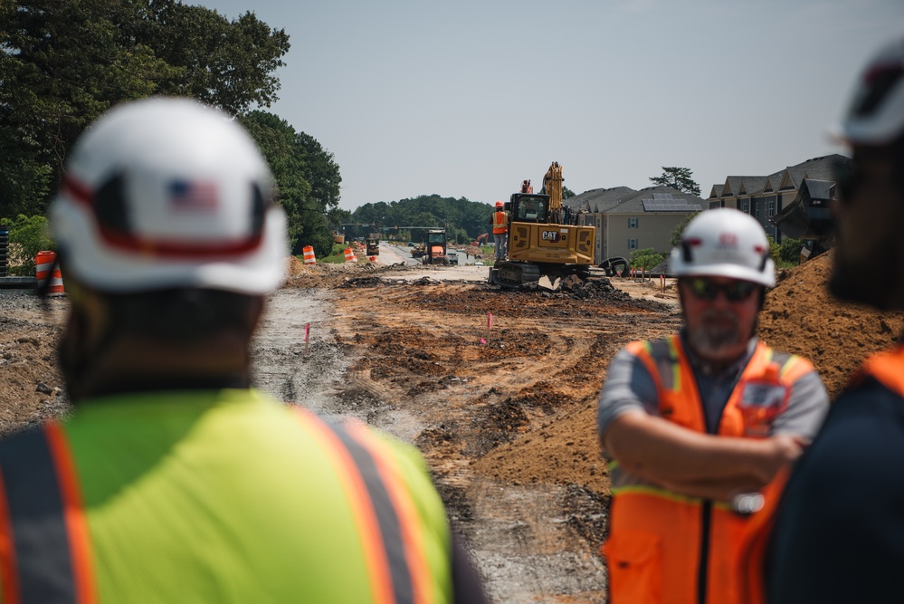 USACE North Atlantic Division Commander visits Baltimore District project sites