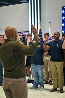 Future service members swear in at SMD Symposium