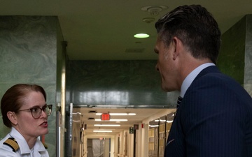 SD &amp; USD(P&amp;R) Visit WRNMMC's Newly-Renovated NICU, MICC and APU