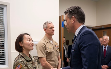 SD &amp; USD(P&amp;R) Visit WRNMMC's Newly-Renovated NICU, MICC and APU