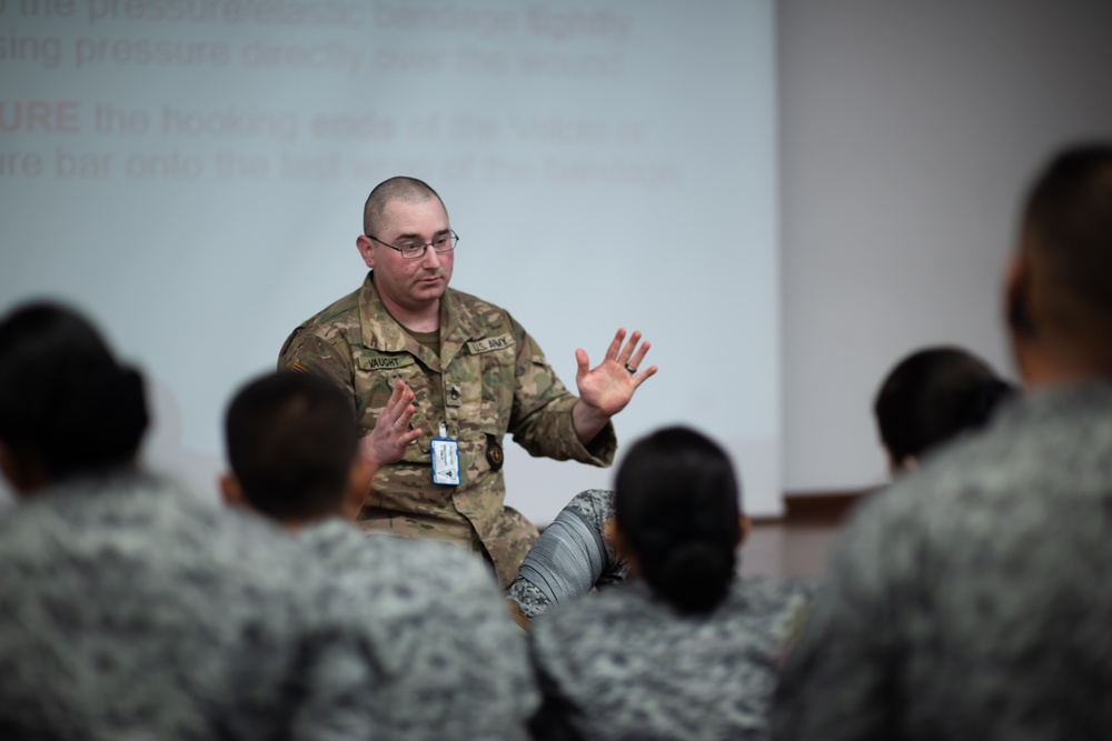 U.S., Colombia train in combat care at RDLA25