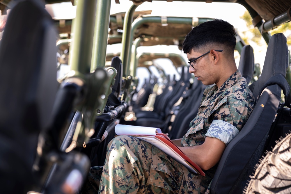 11th MEU and 1st Recon Marines conduct joint limited technical inspections