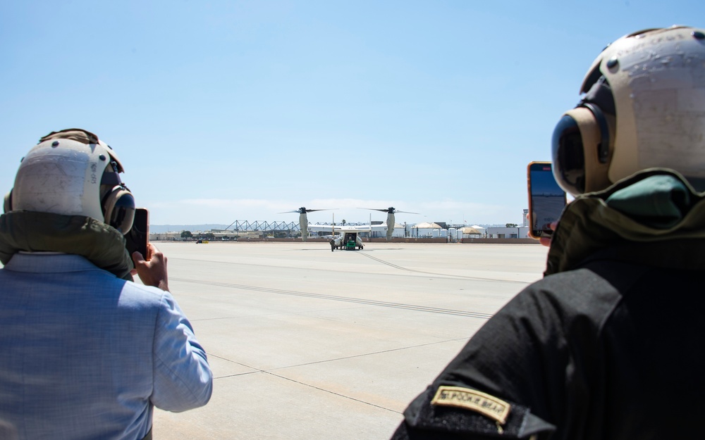 CNAF Hosts Distinguished Visitors