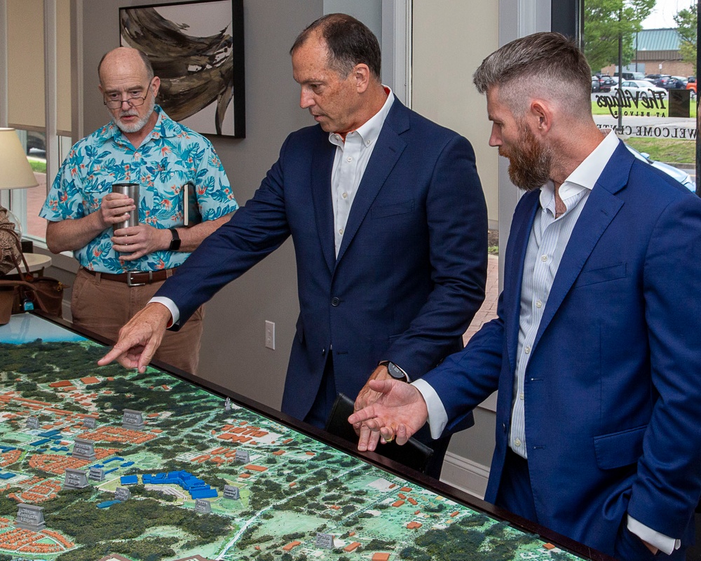 DASA Dentino visits Fort Belvoir