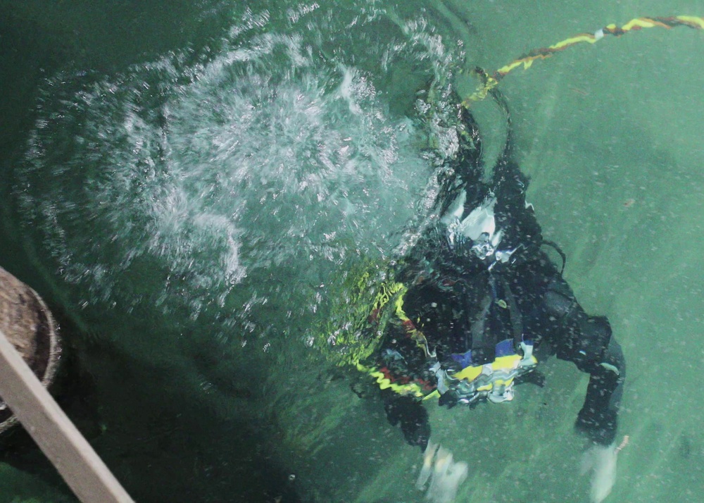 ERDC divers essential to underwater research