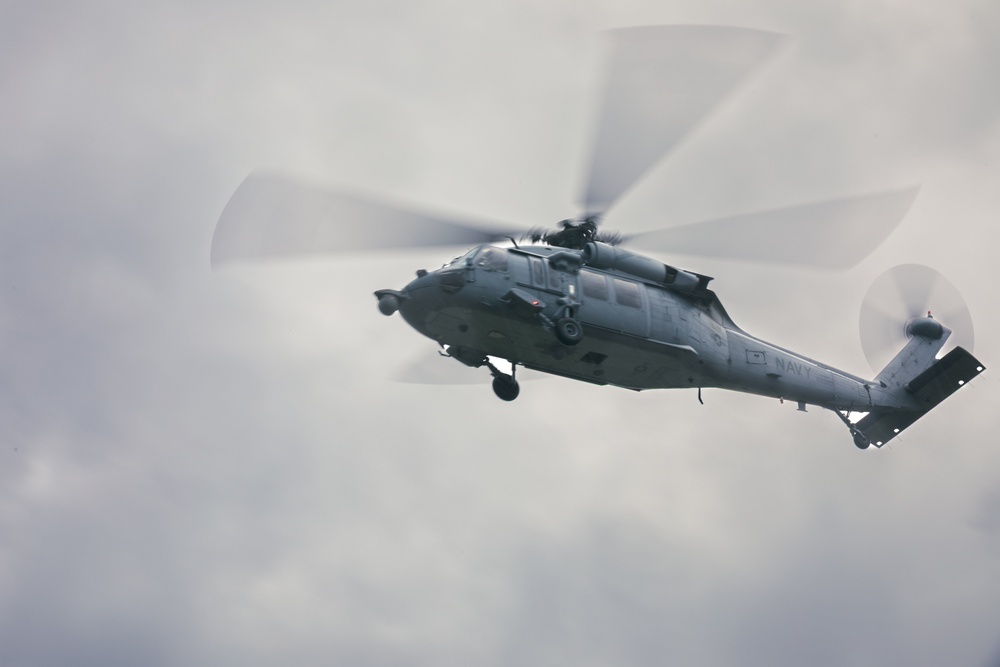 VX-1 conducts flight operations