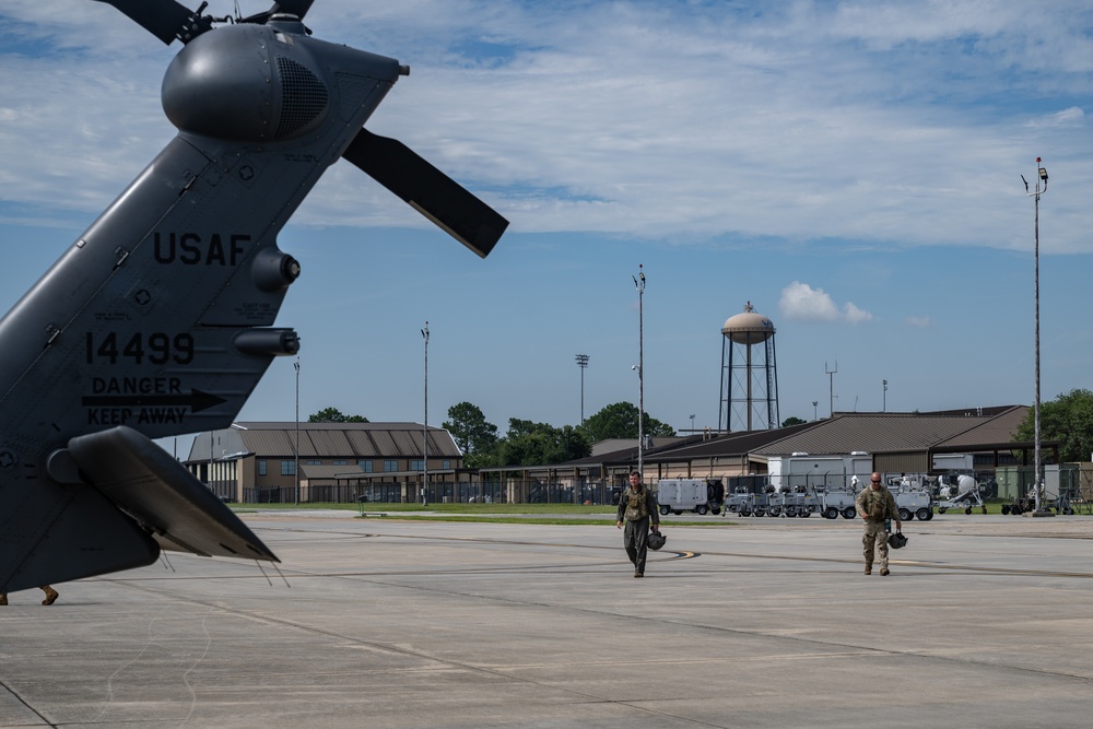Ending an era: Col Paul Sheets’ final flight with the 23 WG
