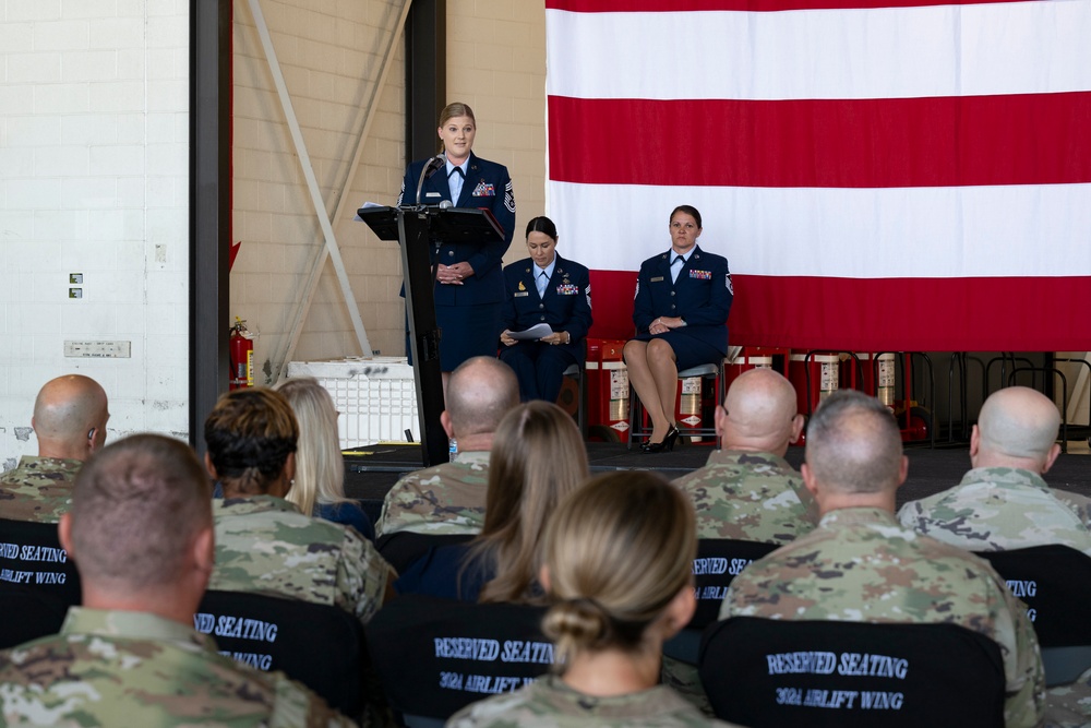 302d Airlift Wing holds Change of Responsibilty Ceremony