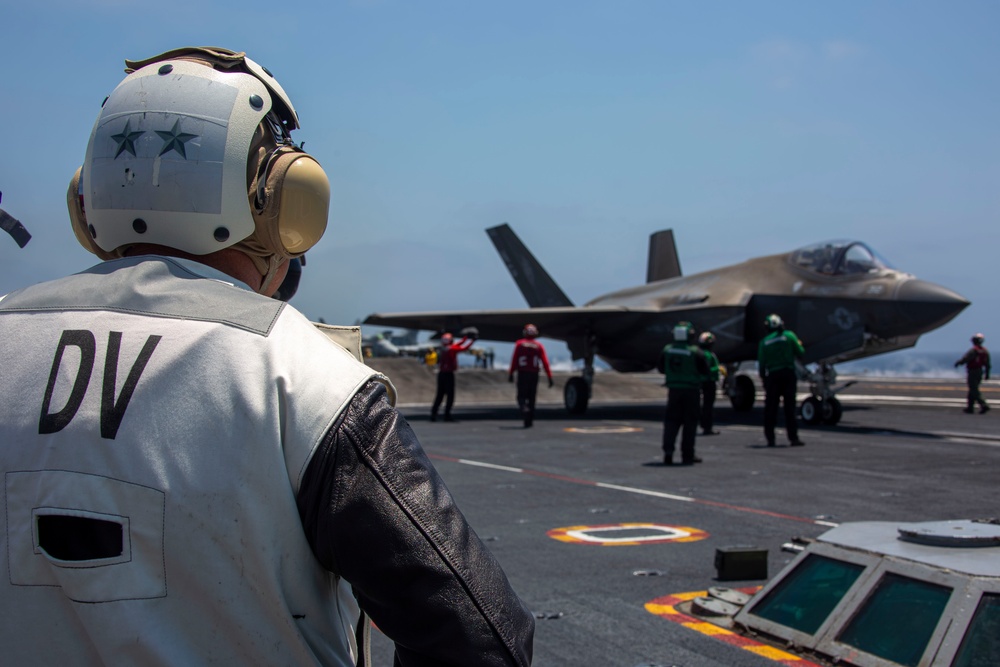 Abraham Lincoln hosts 3rd Marine Aircraft Wing