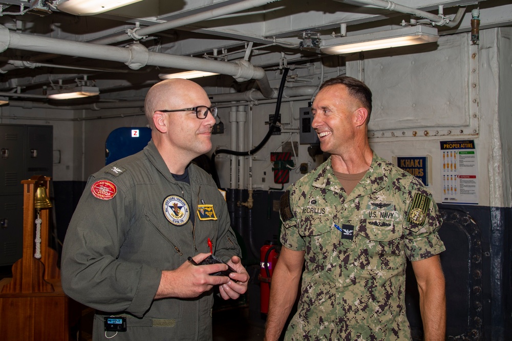 USS Carl Vinson Hosts Pearl Harbor Naval Shipyard Personnel