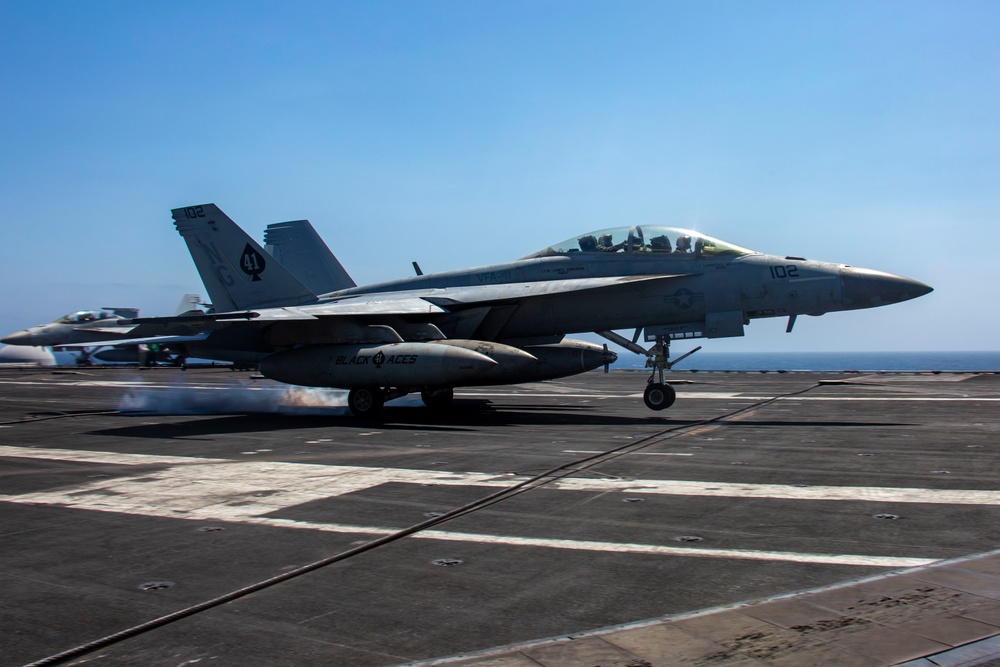 Abraham Lincoln conducts flight operations