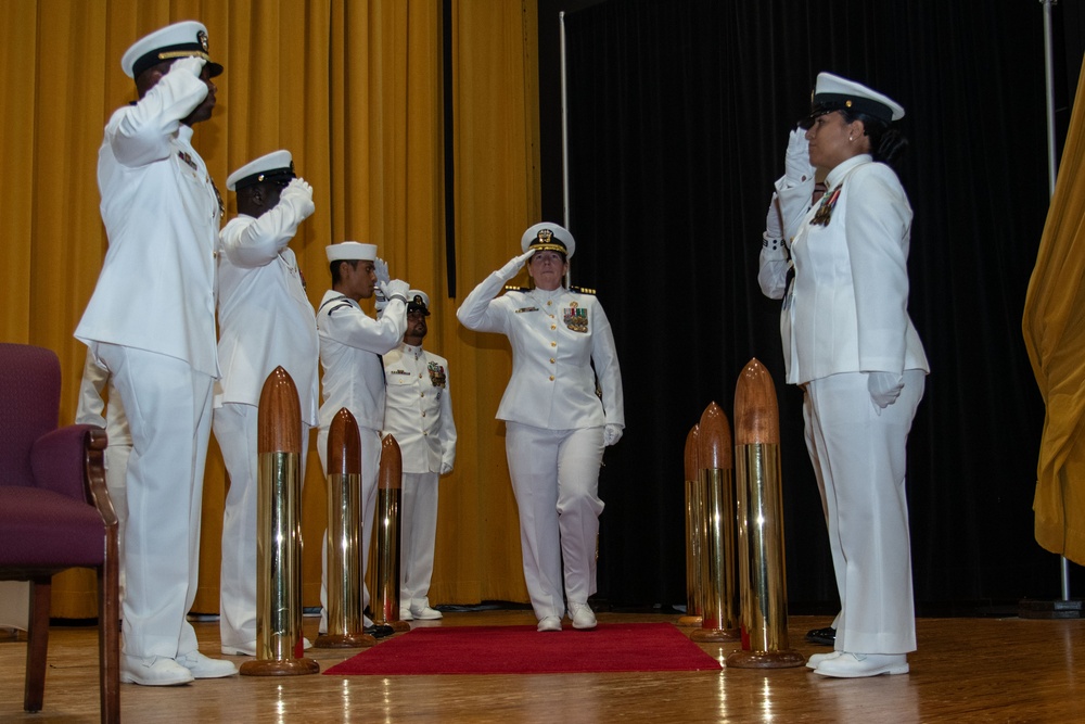 Navy Pay and Personnel Support Center changes command