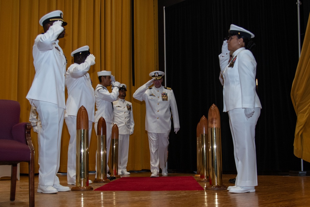 Navy Pay and Personnel Support Center changes command