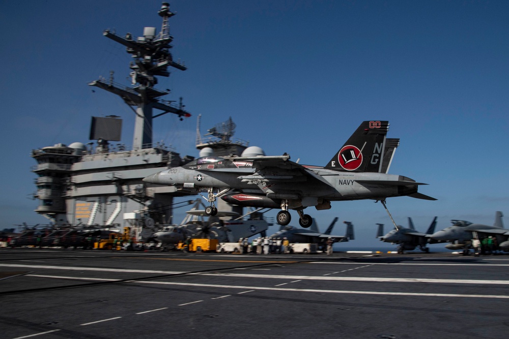 Abraham Lincoln conducts flight operations