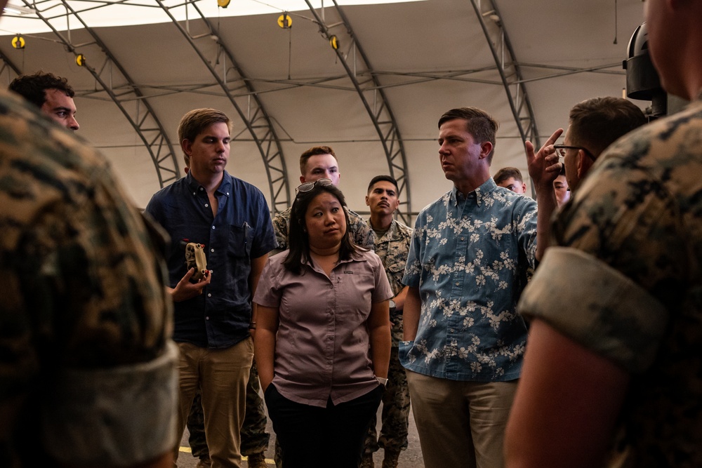 Congressional staff delegation visits 3d MLR