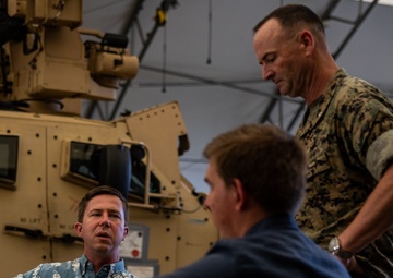 Congressional staff delegation visits 3d MLR