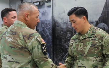 2nd Combat Aviation Brigade receives U.S. Army Exceptional Aviation award and Brig. Gen. Carl I. Hutton Memorial Award.