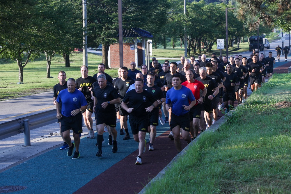 2ID leadership participates in a Mungudai PRT Event.