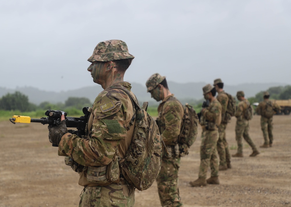 2ID leads squad field training exercise with New Zealand Army soldiers.