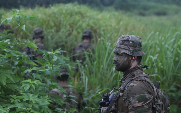 2ID leads squad field training exercise with New Zealand Army soldiers.