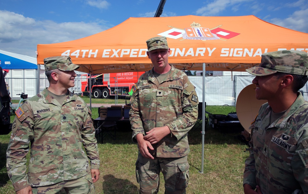 2d TSB personnel showcase Signal Capabilities at Hessen State Fair 2025