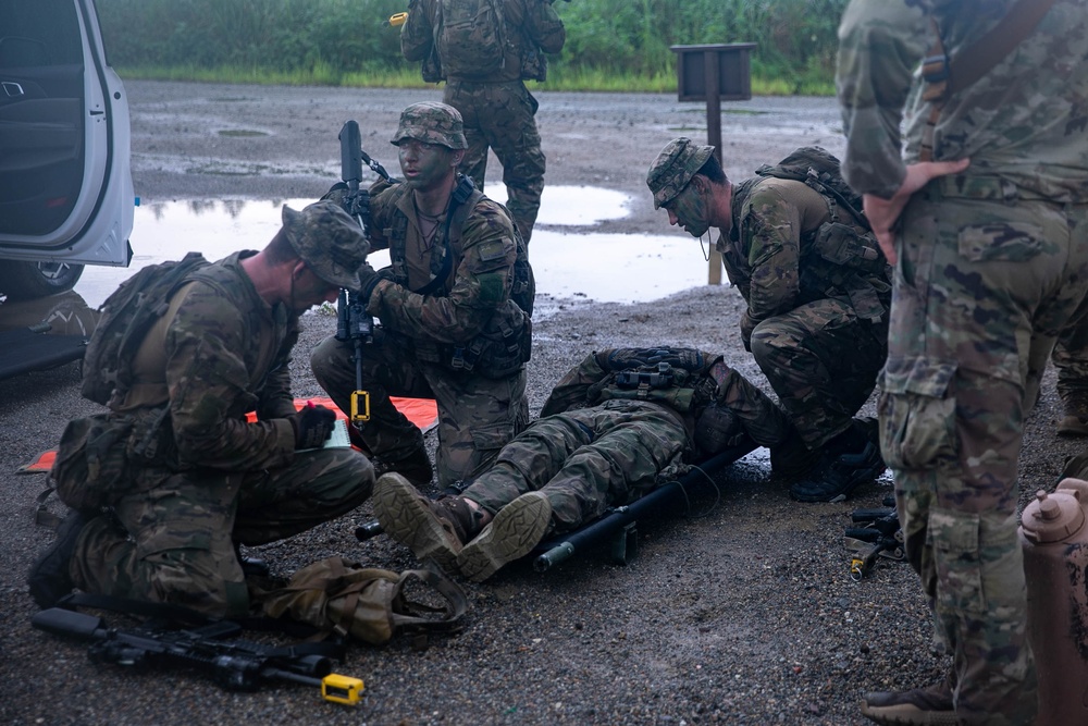 2ID leads squad field training exercise with New Zealand Army soldiers.