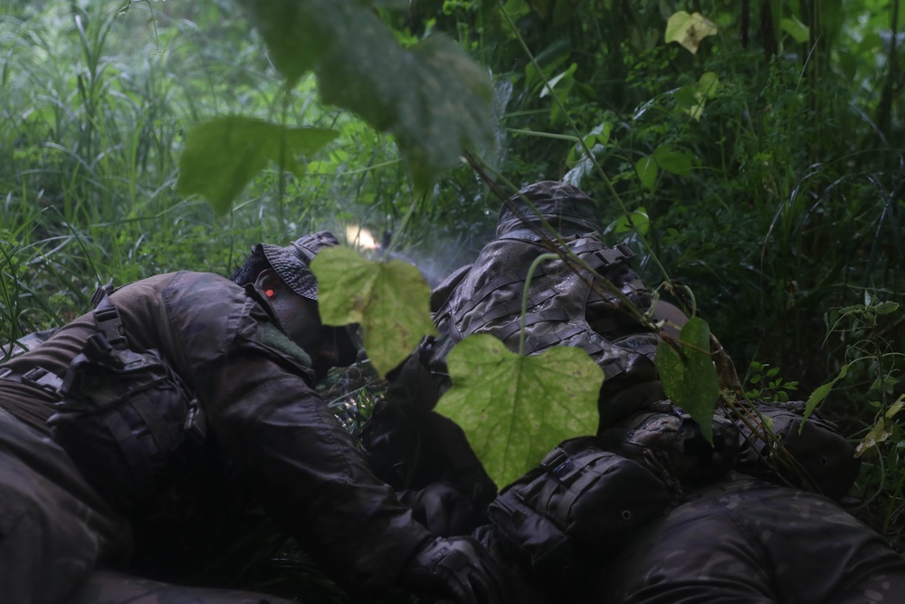 2ID leads squad field training exercise with New Zealand Army soldiers.