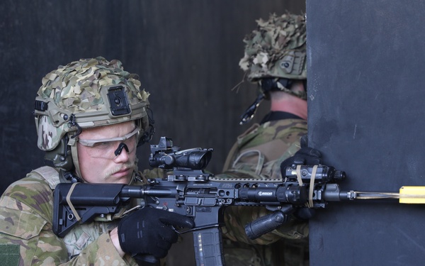 2ID leads shoothouse training with New Zealand Army soldiers.