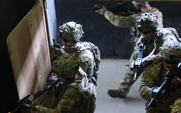 2ID leads shoothouse training with New Zealand Army soldiers.