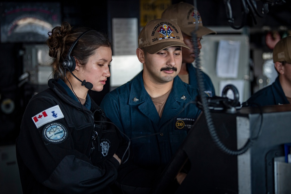 USS Higbee Conducts Replenishment-at-Sea with USS Nimitz