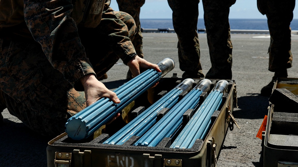 31st MEU | Marines fire stinger missiles off the U.S.S. America