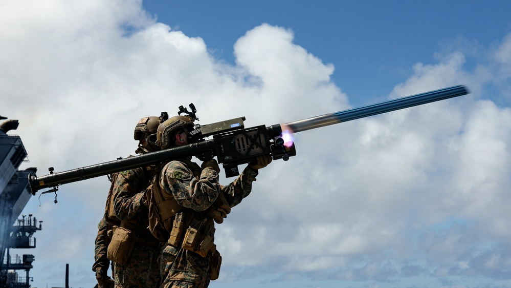 31st MEU | Marines fire stinger missiles off the U.S.S. America