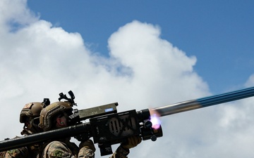 31st MEU | Marines fire stinger missiles off the U.S.S. America