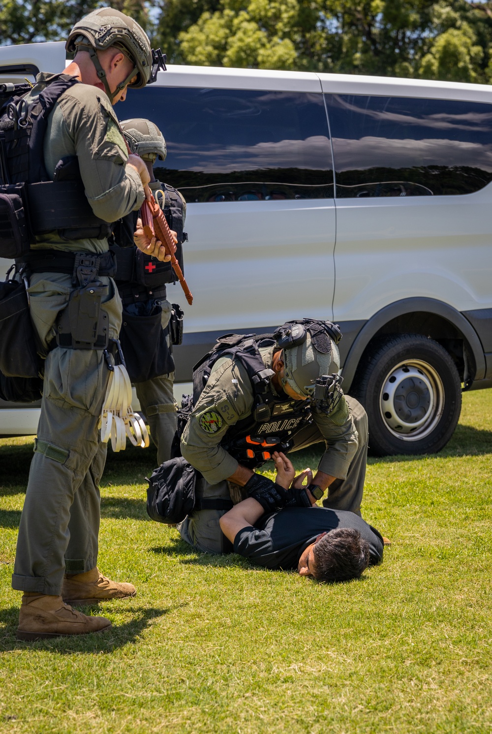 Military police demonstration at Hilton Head Prep School