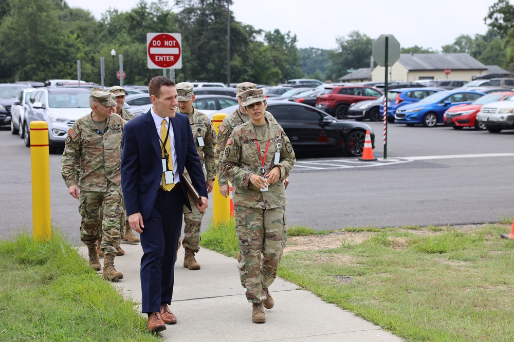 Army Principal Cyber Advisor Visits U.S. Army’s Only Offensive Cyber Operations Brigade 01