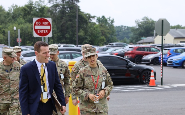 Army Principal Cyber Advisor Visits U.S. Army’s Only Offensive Cyber Operations Brigade 01