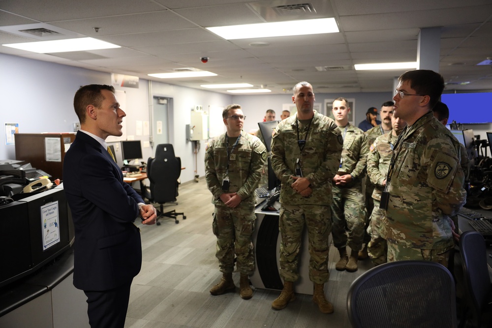 Army Principal Cyber Advisor Visits U.S. Army’s Only Offensive Cyber Operations Brigade 04