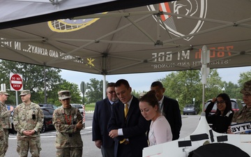 Army Principal Cyber Advisor Visits U.S. Army’s Only Offensive Cyber Operations Brigade 08